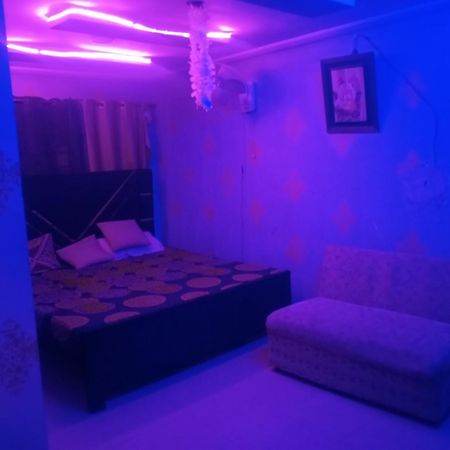 Aj Room Service Civic Center ราวัลปินดี ภายนอก รูปภาพ