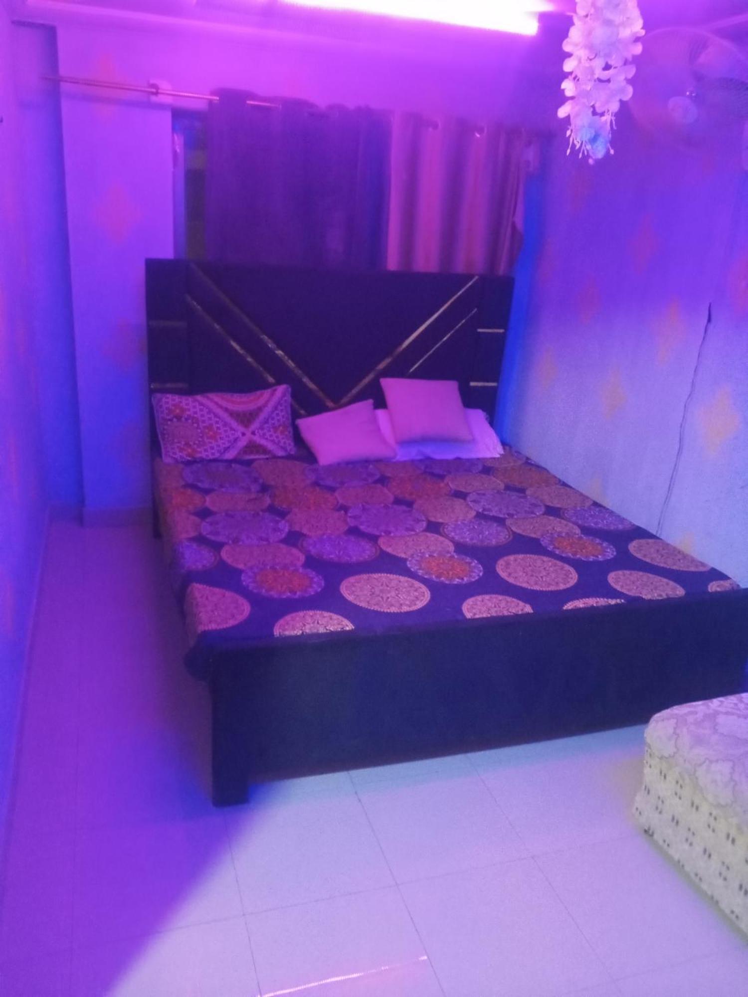 Aj Room Service Civic Center ราวัลปินดี ภายนอก รูปภาพ