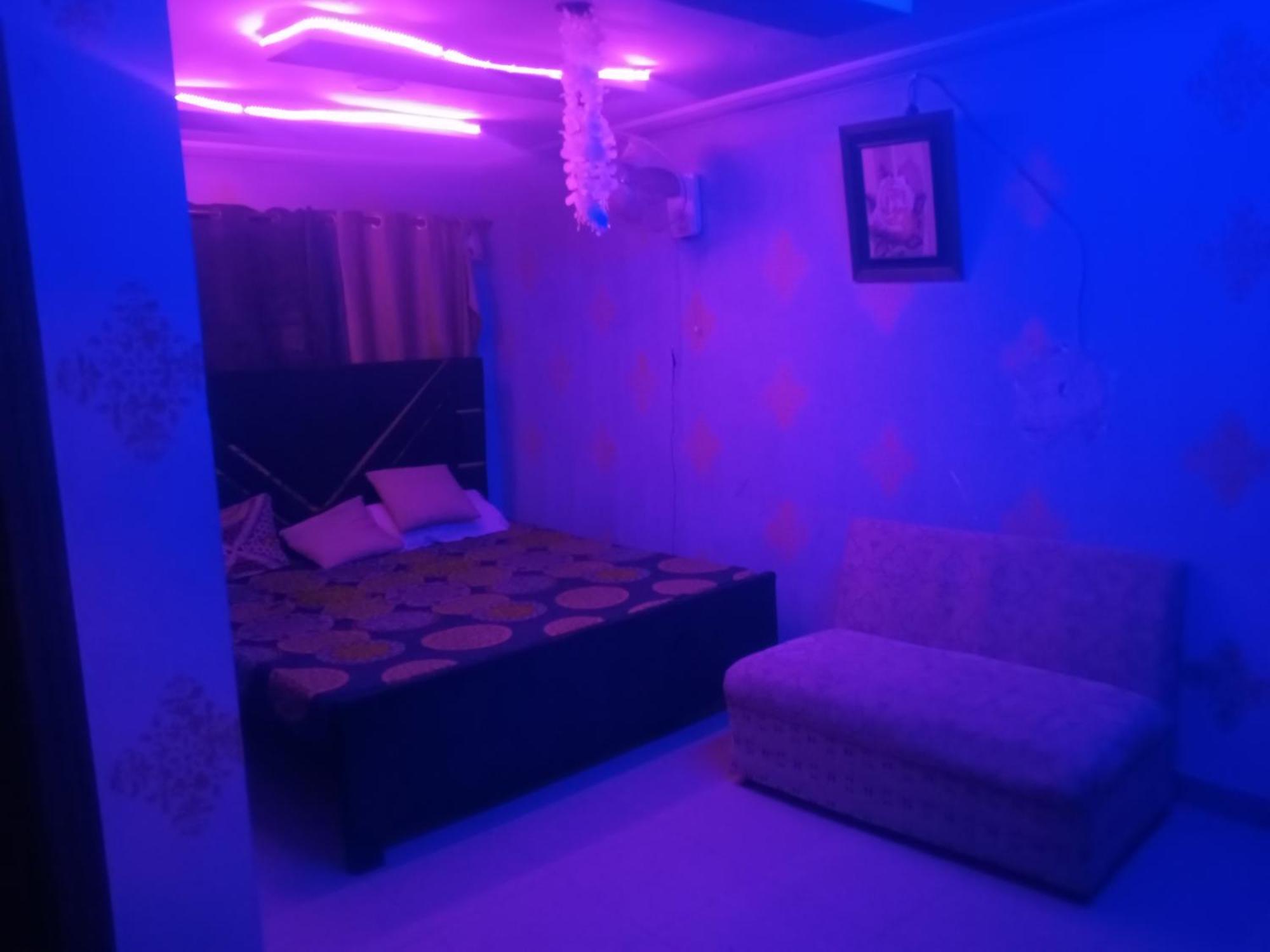 Aj Room Service Civic Center ราวัลปินดี ภายนอก รูปภาพ